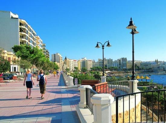 Marvellous 3Br Apartment In Central St Julians Saint Julian's 外观 照片