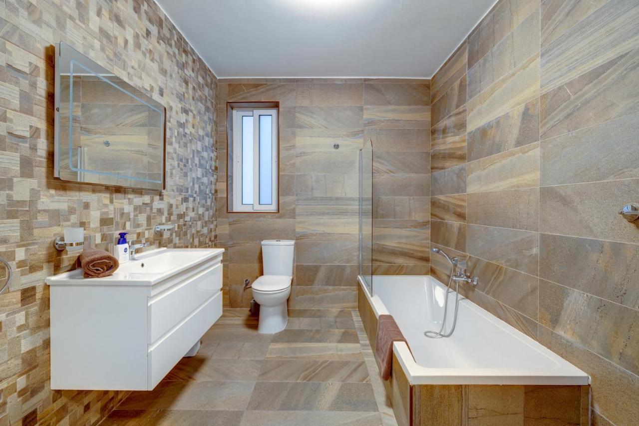 Marvellous 3Br Apartment In Central St Julians Saint Julian's 外观 照片